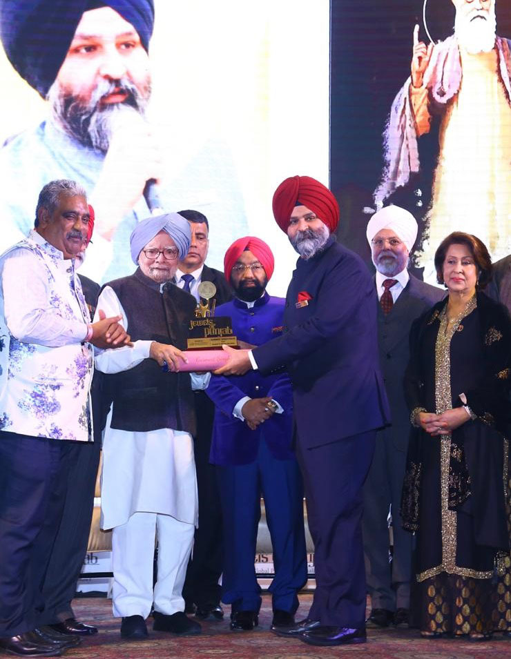 Former Prime Minister Dr. Manmohan Singh honored S. Gurmeet Singh Kular with Jewels of Punjab Award.